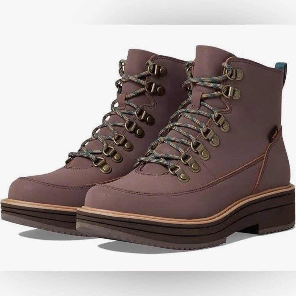 HOST PICK 🎉🎉 Teva Women’s Fashion Lace Up Boots, TTS, Size 9 - Picture 1 of 12